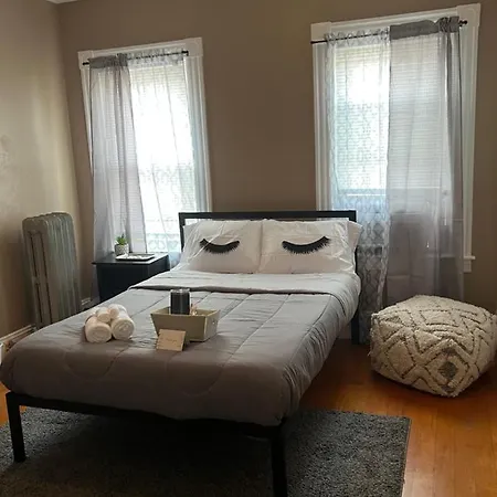 Shy'S Place Brockton